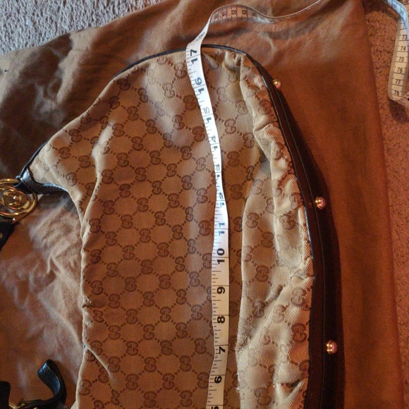 Authentic Gucci brown monogram canvas shoulder bag - Picture 12 of 15